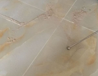 孟连瓷砖空鼓维修公司分享粘合剂选择不当在瓷砖铺贴过程中可能导致以下问题